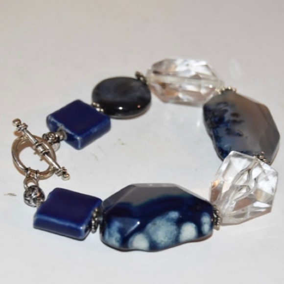 Vintage large beaded Bracelet with Toggle Clasp 9" - Picture 2 of 3